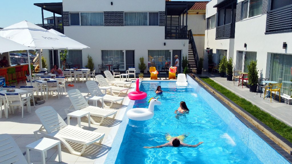 Bunga Bunga Resort cm