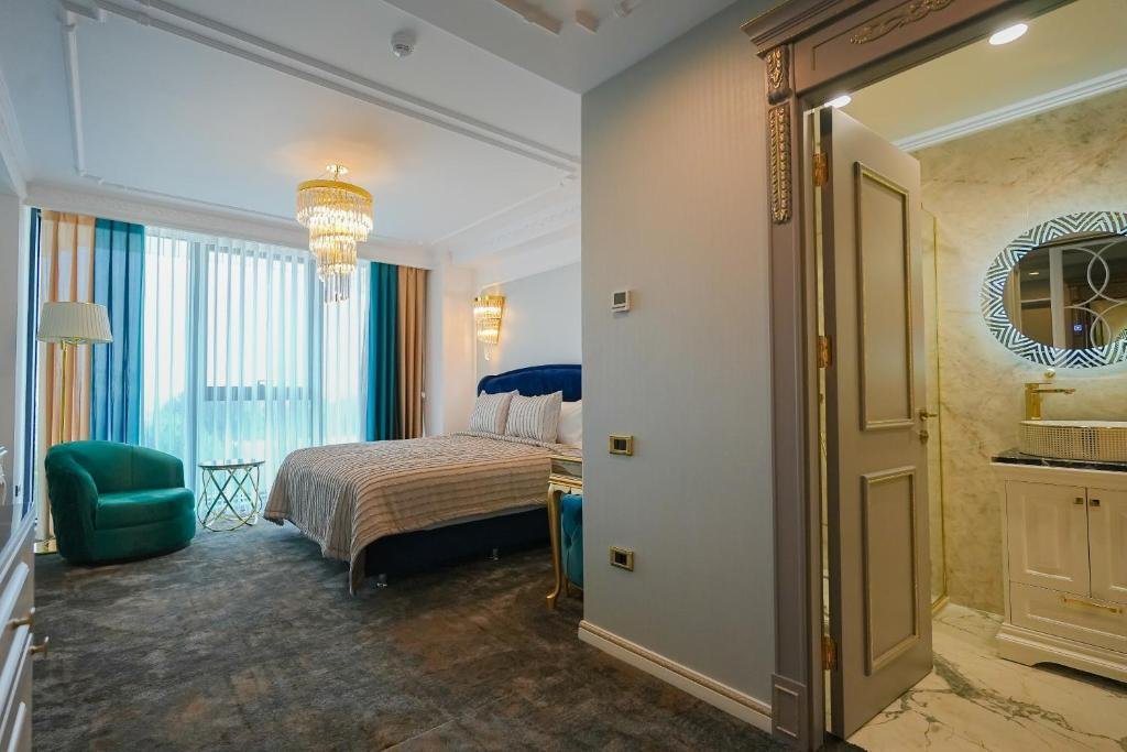 Hotel W REGAL Boutique and Spa cm