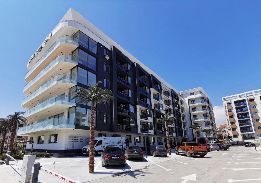  Aparthotel By Building Stefan Cm
